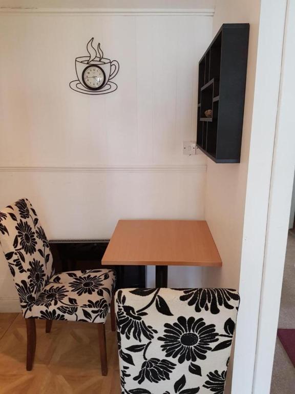 فيلا Carvetii - Gemini House - 4 Bed House Sleeps Up To 8 People Tillicoultry المظهر الخارجي الصورة